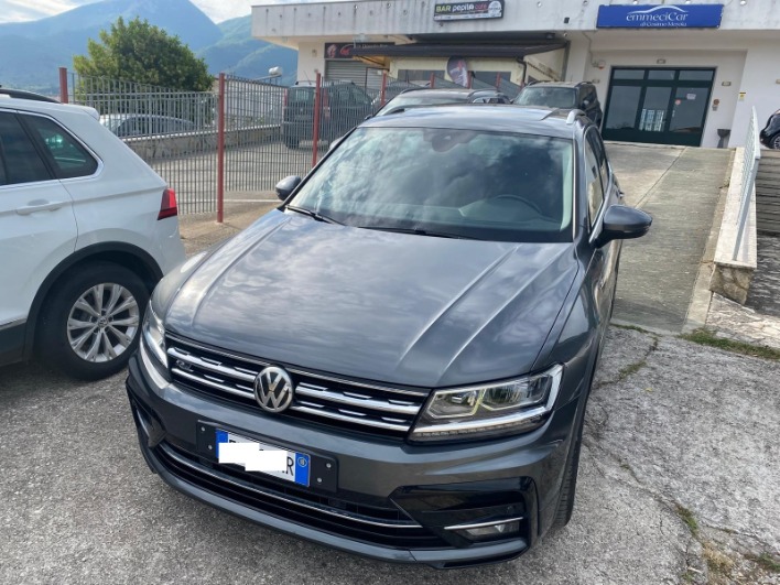 "Disponibile" Volkswagen Tiguan Sport  RLine Exterior 1.6 TDI 116 CV - immagine 3